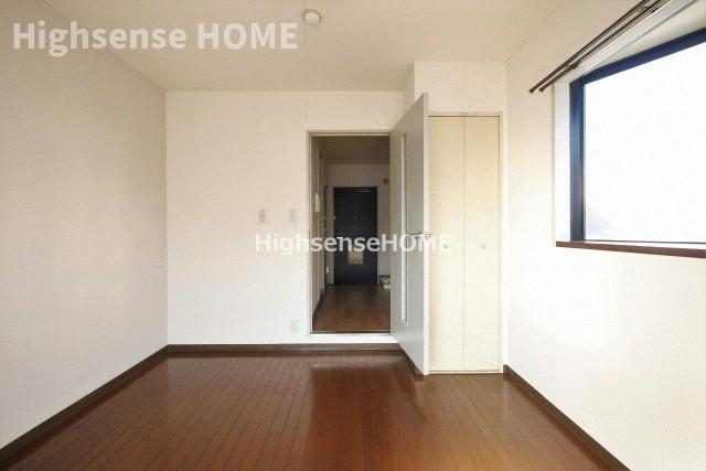 居室・リビング　きれいな洋室です