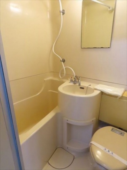 バス・シャワールーム　他号室のお写真です