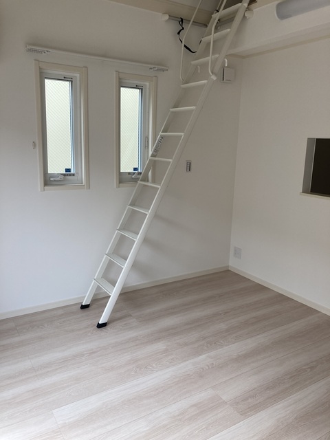 居室・リビング　使いやすい形の為、レイアウトを楽しめます♪