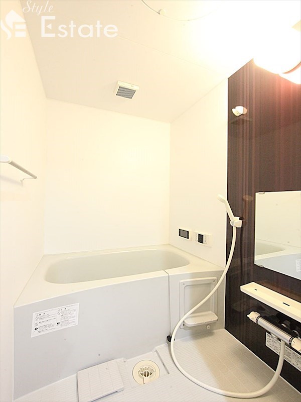 バス・シャワールーム　バスルーム