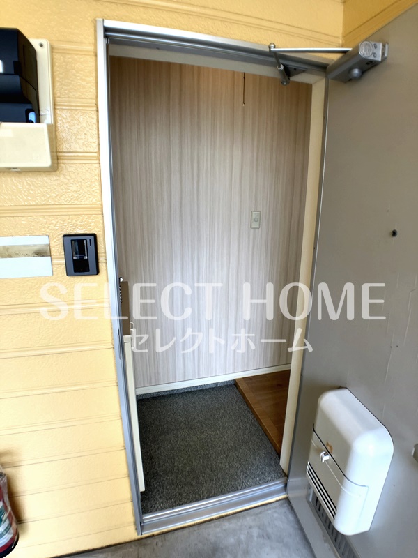 玄関　シンプルで使いやすい玄関です