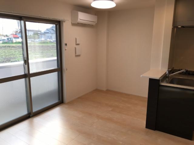 居室・リビング　リビング