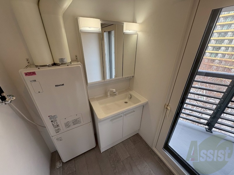 洗面設備　シャンプードレッサーで身支度もラクラクです！