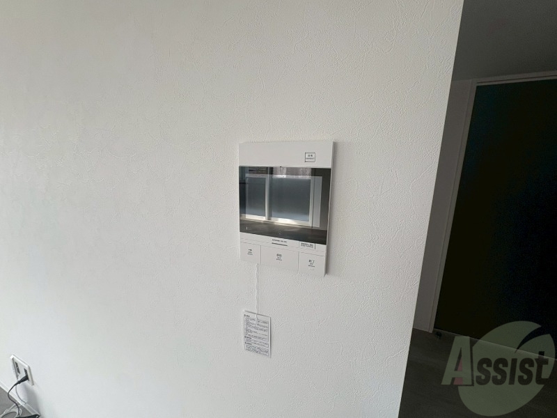 セキュリティ　ＴＶモニター付インターホンです。来客者の顔が見えるので安心！