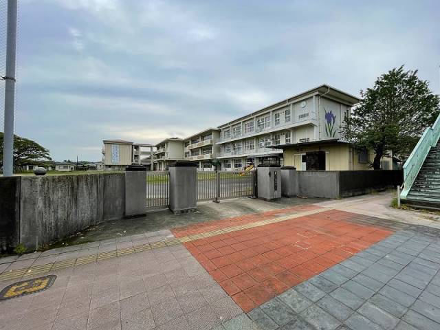 小学校　都城市立明道小学校（小学校）まで433m