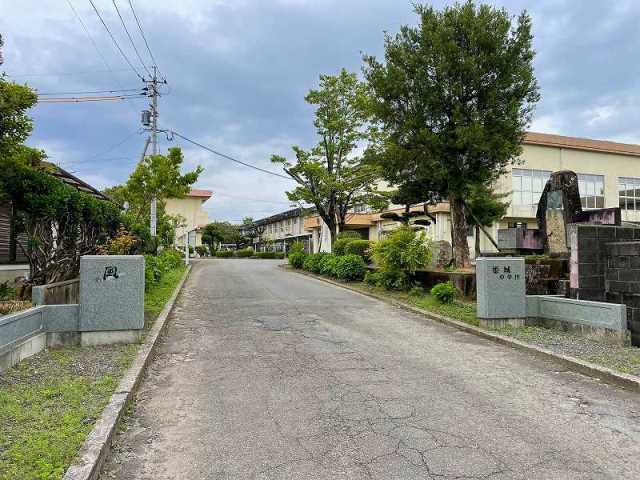 中学校　都城市立姫城中学校（中学校）まで1084m