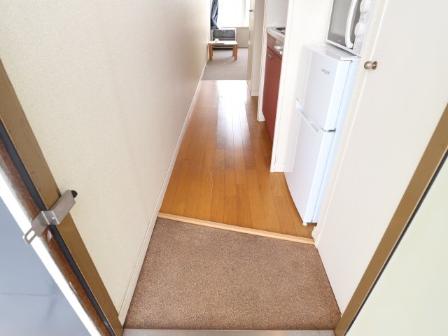 玄関　同物件同タイプ