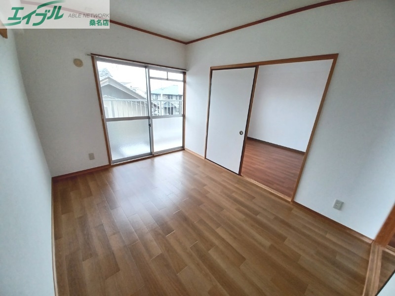 居室・リビング　同物件参照写真