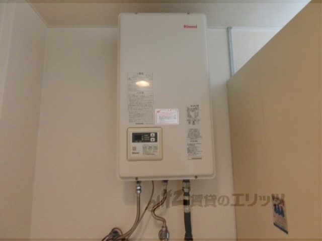 その他設備　給湯器リモコン