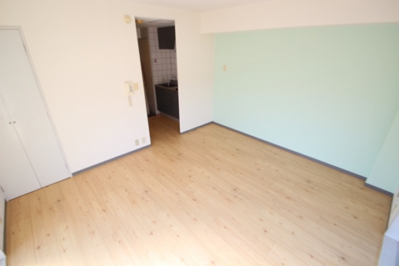 居室・リビング　※別号屋の写真です