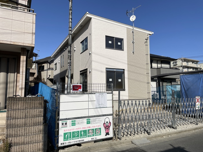 建物外観　建築中