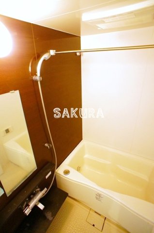 バス・シャワールーム　日々の疲れを癒すお風呂です♪