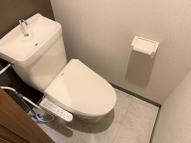 トイレ　参考写真