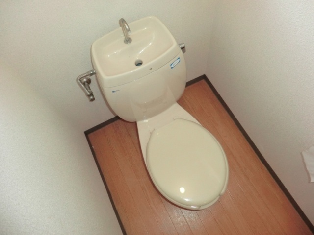 トイレ　シンプルで使いやすいトイレです☆
