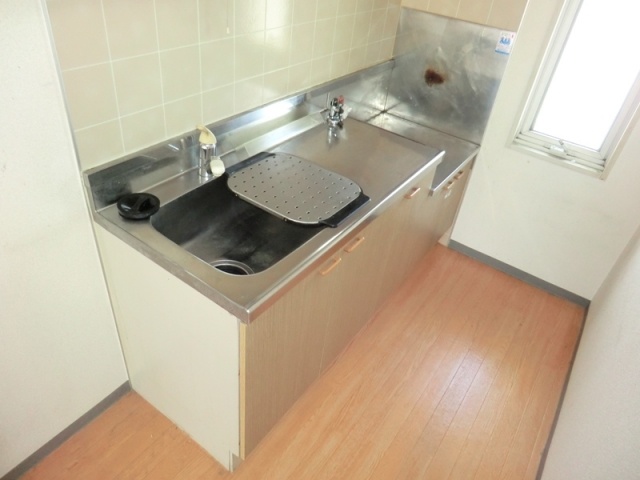 キッチン　壁付けキッチンでスペースを有効活用できます！