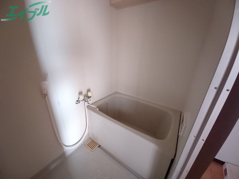バス・シャワールーム　別部屋参考写真です