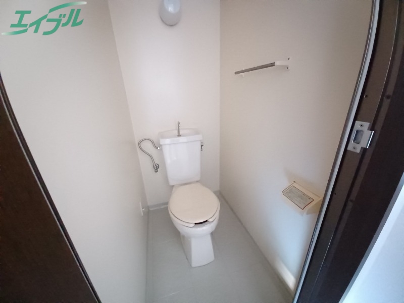 トイレ　別部屋参考写真です