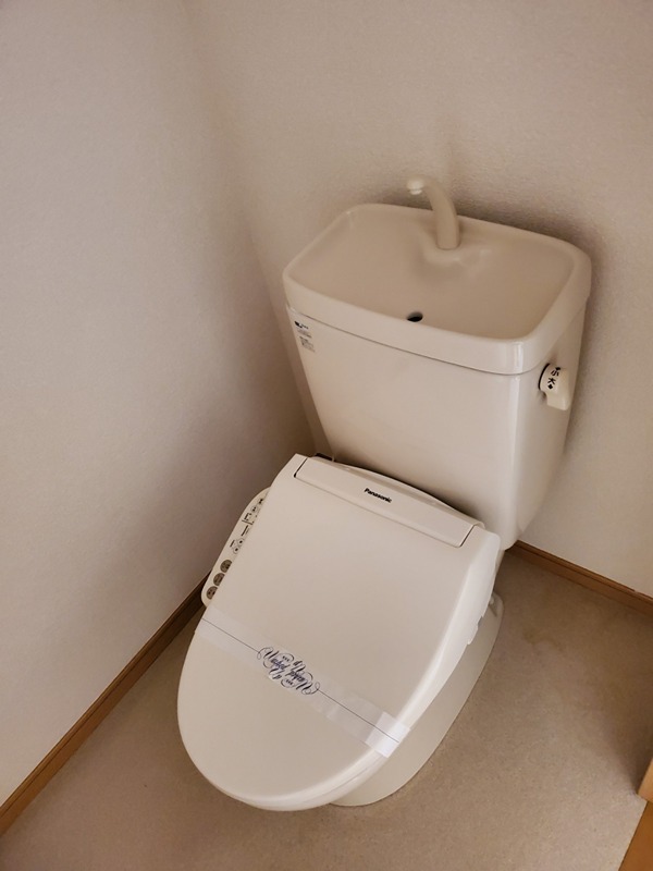 トイレ　別部屋参考