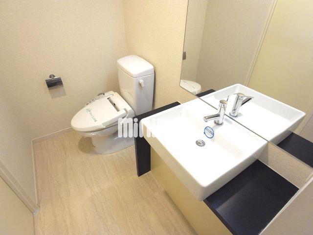 トイレ　スタイリッシュな空間です。