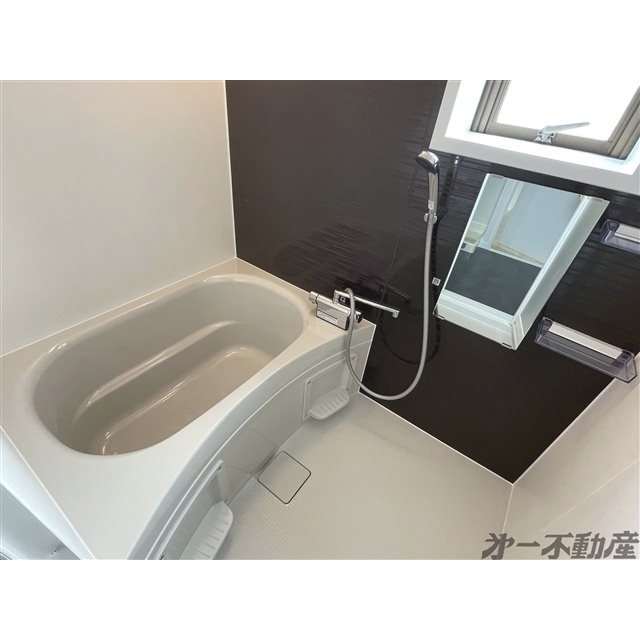 バス・シャワールーム　バスルーム