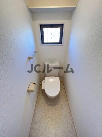 トイレ　反転タイプの部屋の写真です