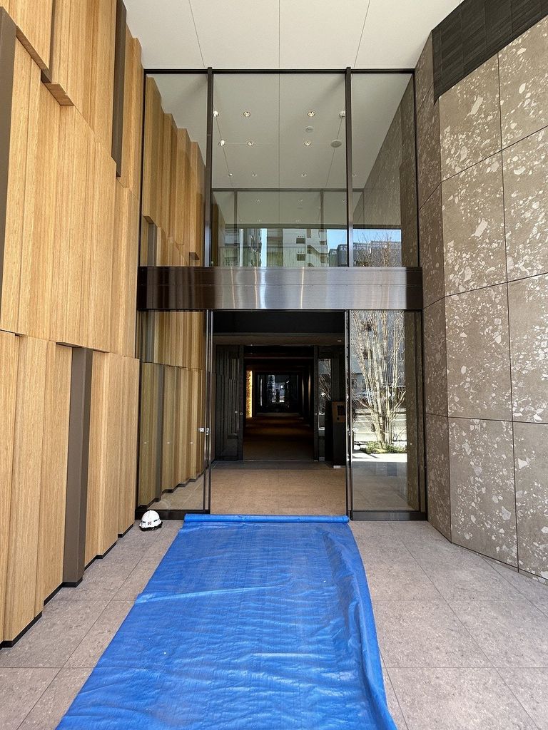 エントランス　エントランス