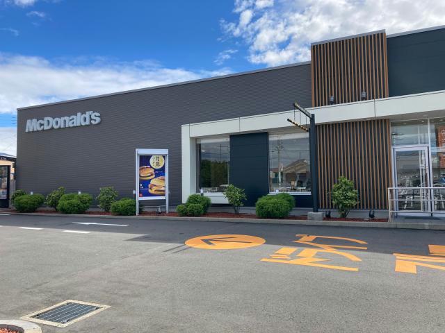 飲食店　マクドナルド下志段味店（飲食店）まで486m