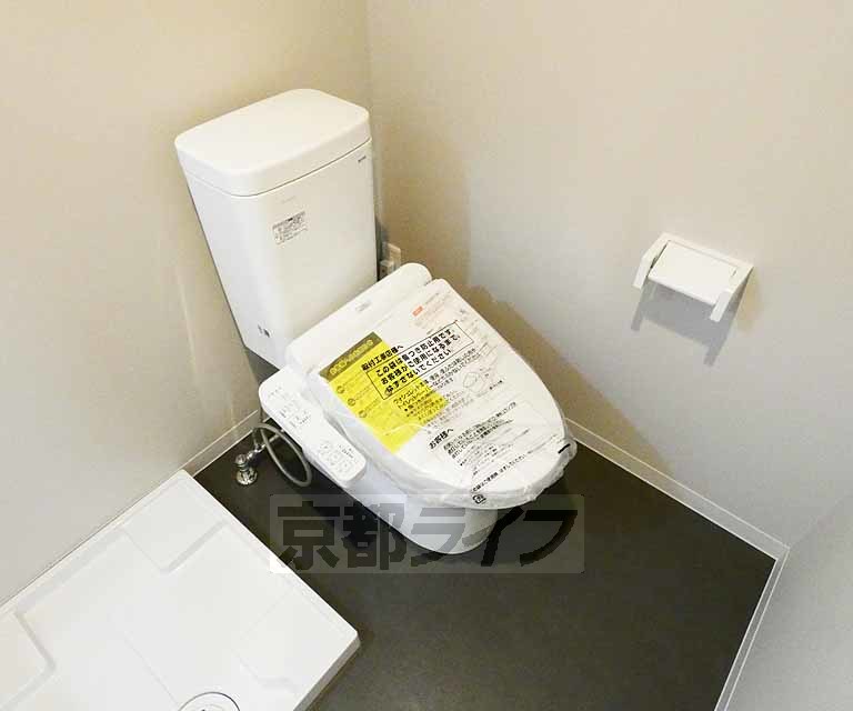 トイレ　ウォシュレットトイレになります。