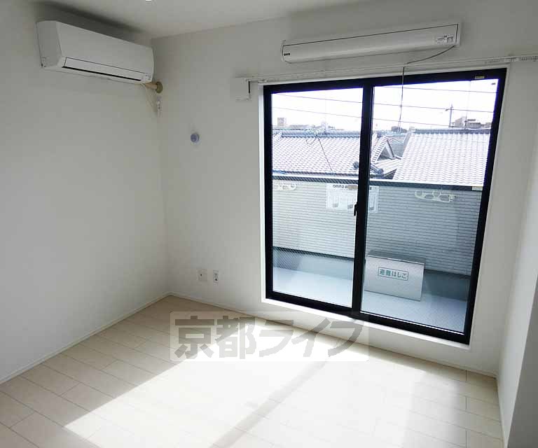 居室・リビング　日当たりの良い１Ｋタイプの物件になります。