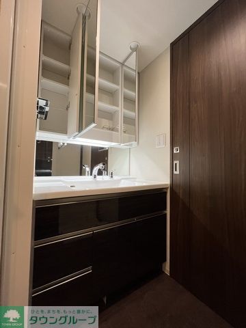 洗面設備　※別タイプの写真です※