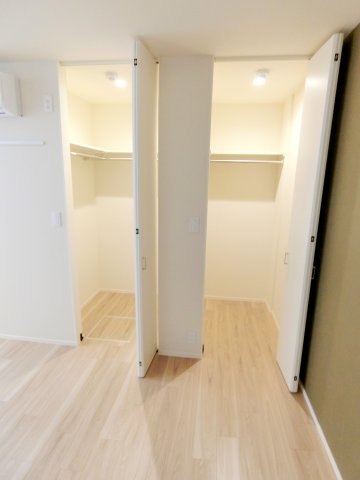 収納　★ウォークインクローゼット２ヵ所あり★