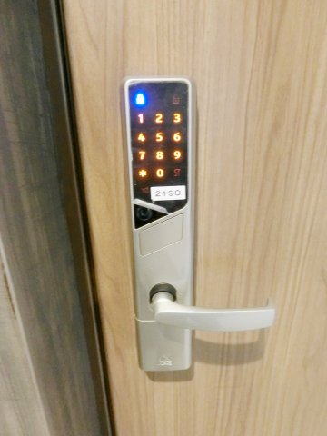 セキュリティ　★カードキー対応玄関★