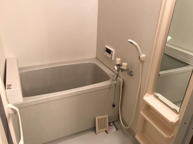バス・シャワールーム　バス
