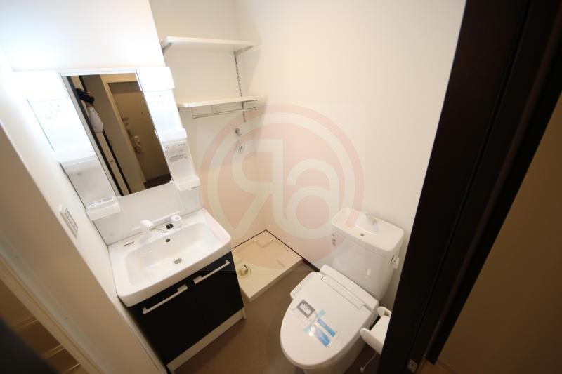 洗面設備　独立洗面台で身支度をすべて済ませてしまいましょう