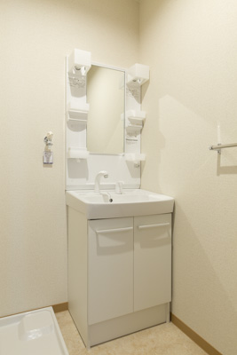 洗面設備　シャンプードレッサー　間口60センチ　くもり止めコート付