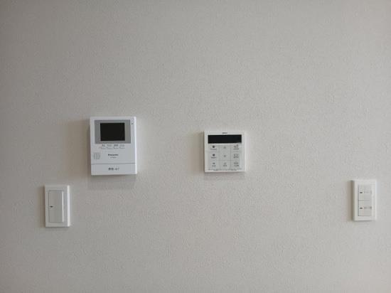 セキュリティ　モニタ付インターホン