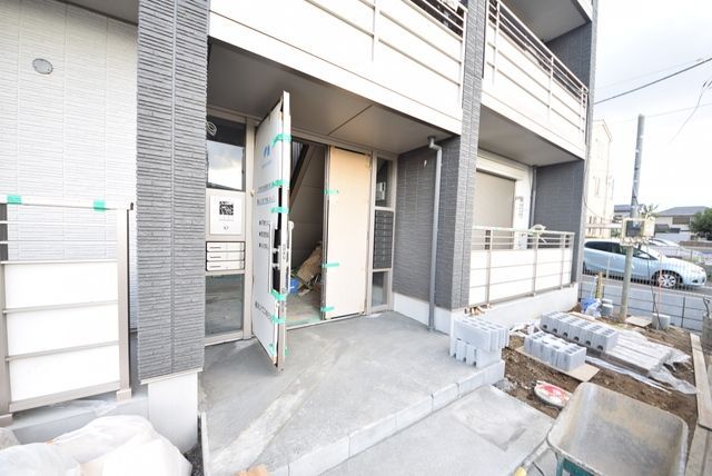 エントランス　エントランス