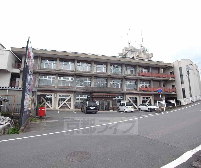 役所　井手町役場（役所）まで116m
