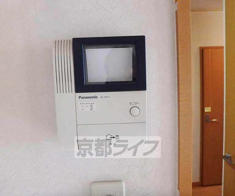 セキュリティ　鍵をかけたまま訪問者と会話ができます