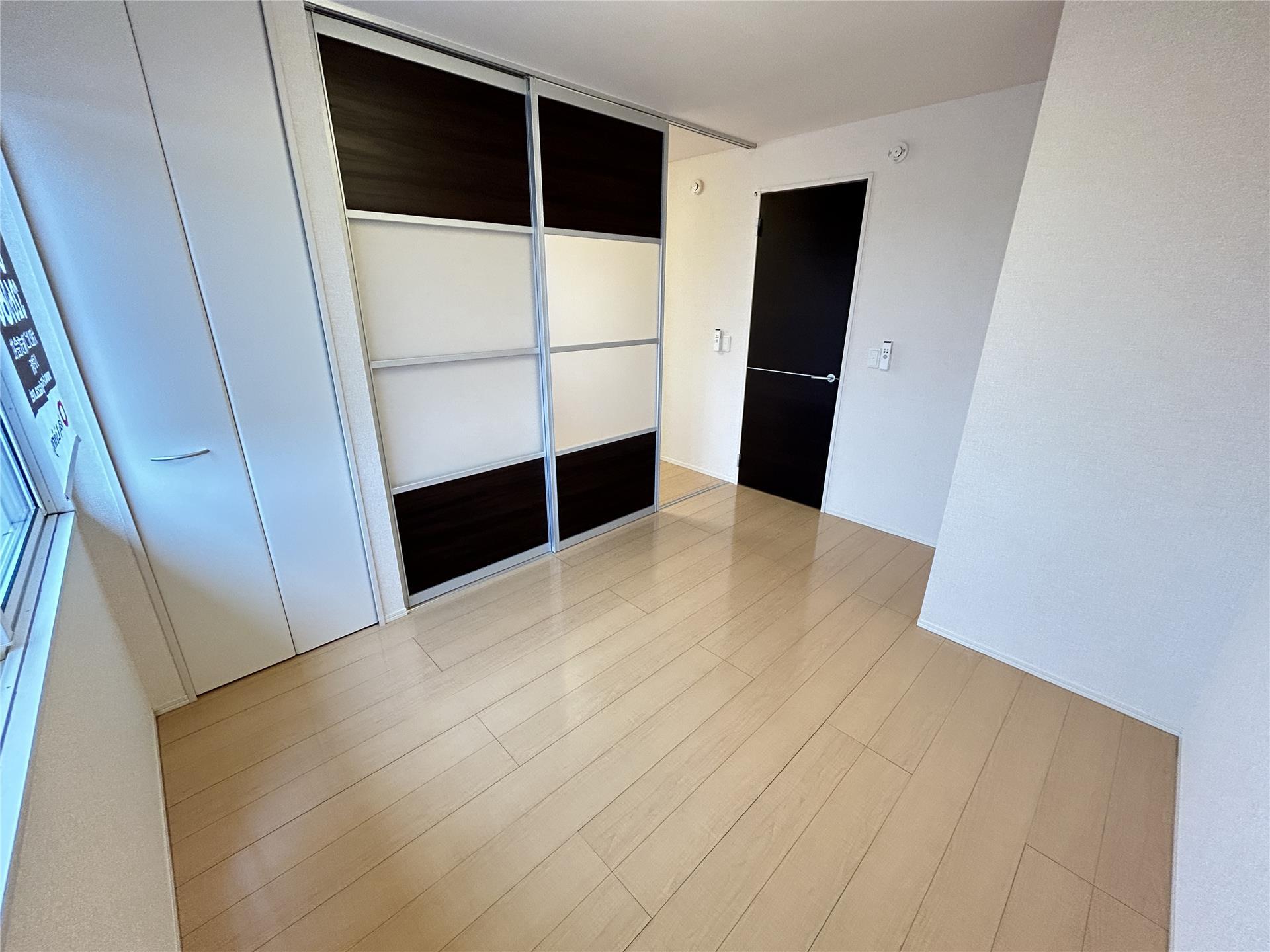 居室・リビング　洋室