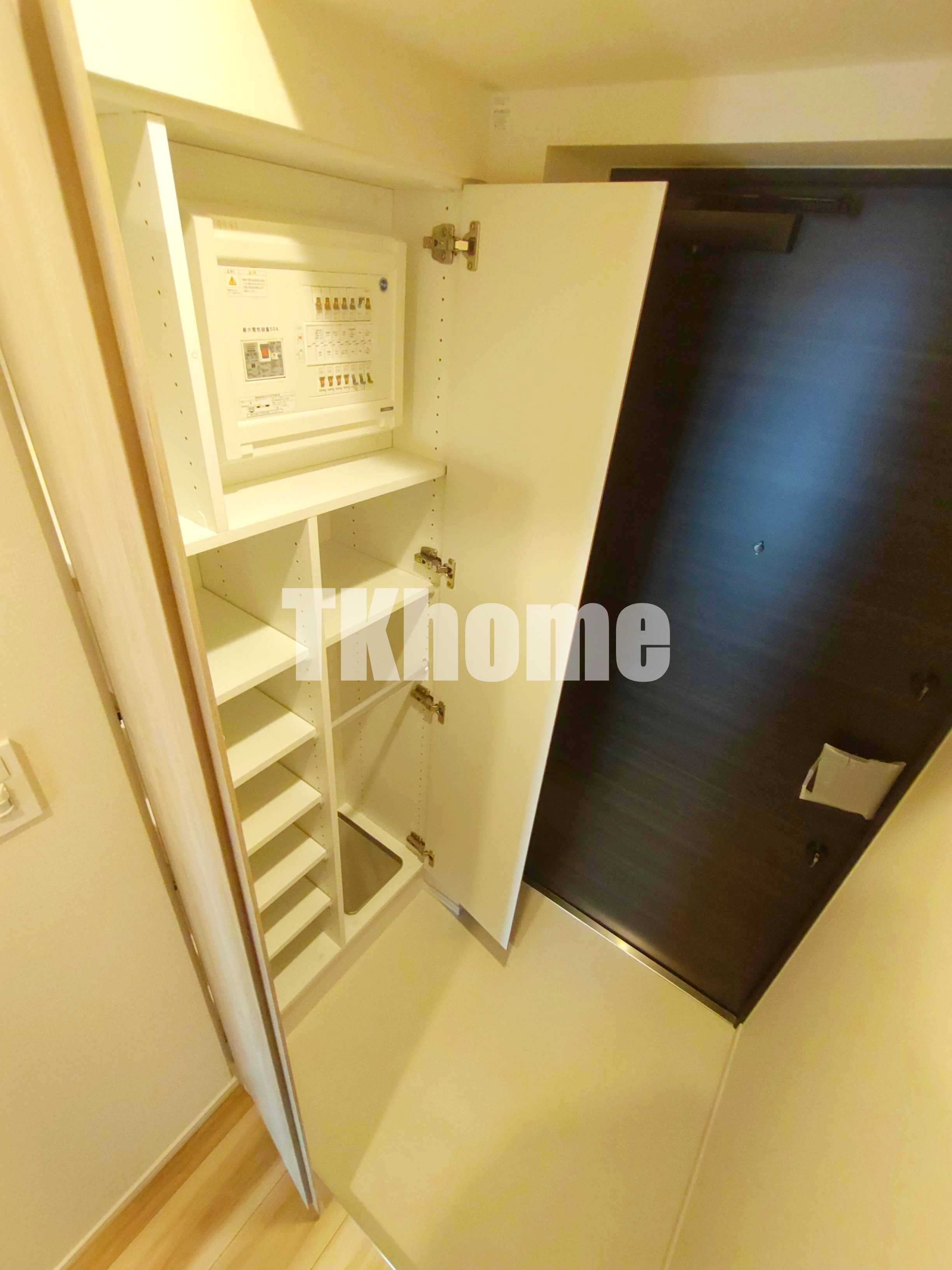 玄関　シューズボックス