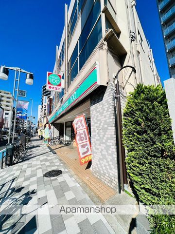 コンビニ　ローソンストア１００荒川町屋一丁目店（コンビニ）まで908m