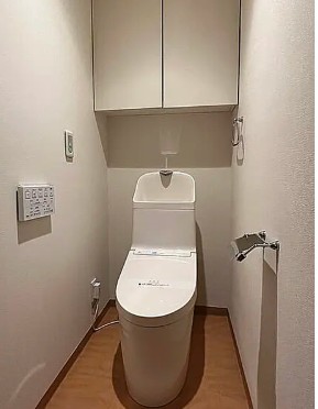 トイレ　落ち着いたトイレです