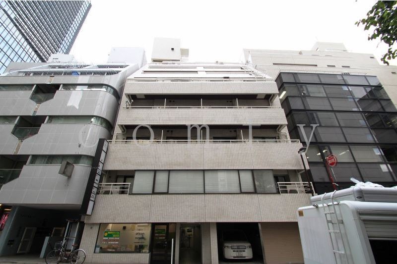 建物外観　鉄骨鉄筋コンクリート９階建て