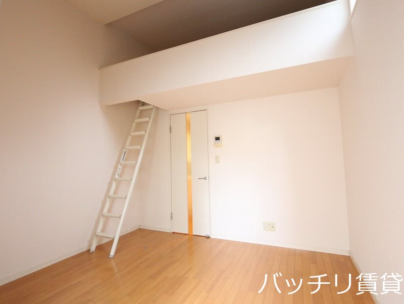 居室・リビング　同型タイプの為、現状を優先いたします