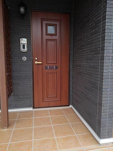 その他共有部分　玄関扉です。