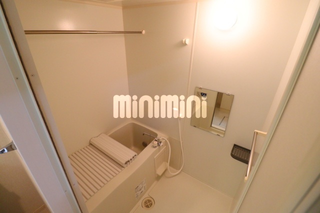 バス・シャワールーム　※同タイプ別号室の写真です