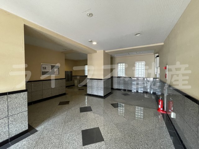 ロビー　落ち着いたロビーです