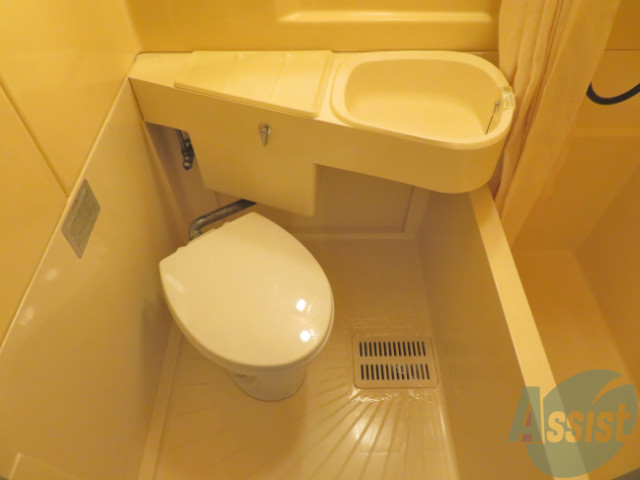 トイレ　シンプルなトイレは清潔感が有り落ち着く空間ですね！