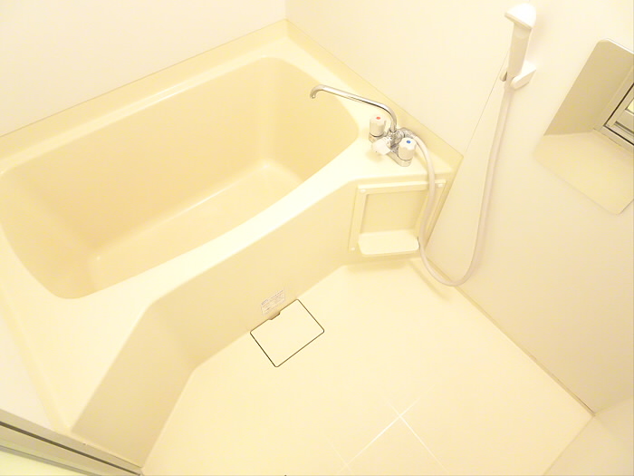 バス・シャワールーム　ゆったり過ごせるお風呂です